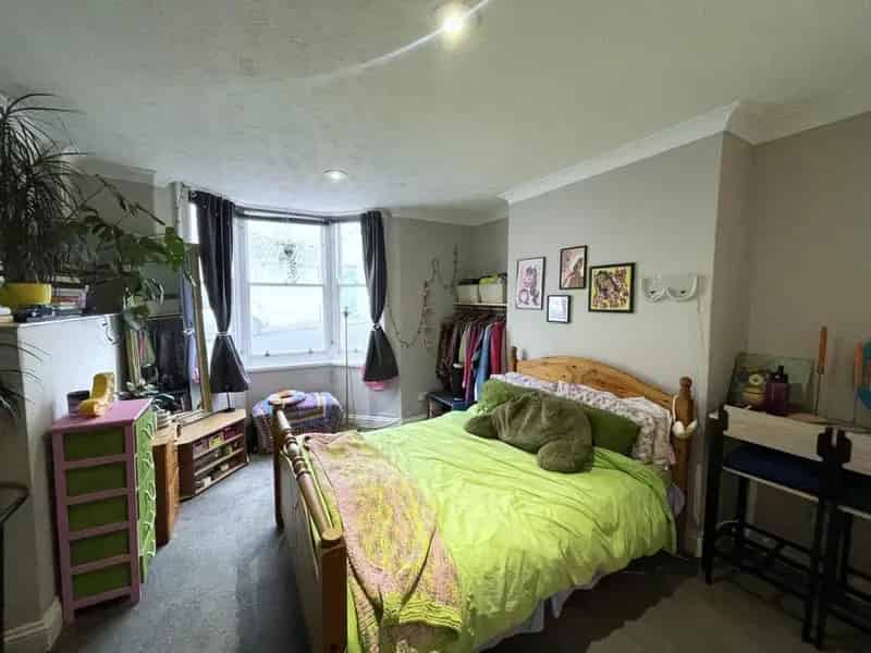 Brighton City Centre Studio Flat - Modern Kitchen & Close to Train Station