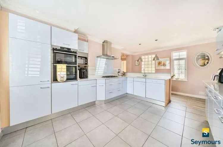 5 Bed House for Sale Near Excellent Schools