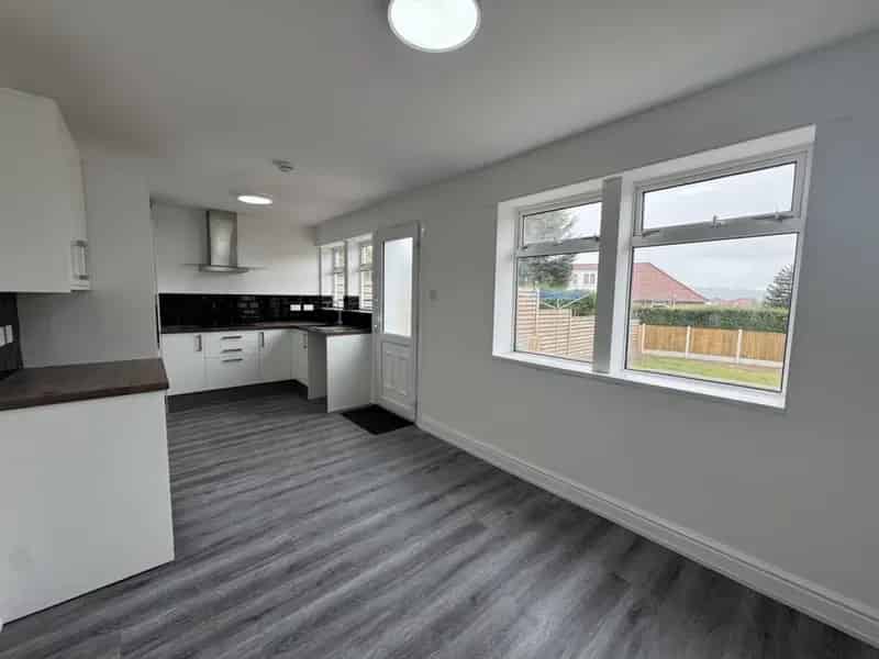 3 bedroom House
 To Rent