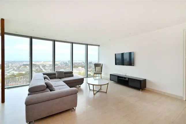 Flat to rent in The Tower, St George Wharf, London SW8