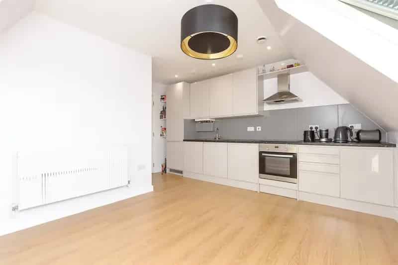 2 Bedroom Flat for Sale Contemporary Urban Living