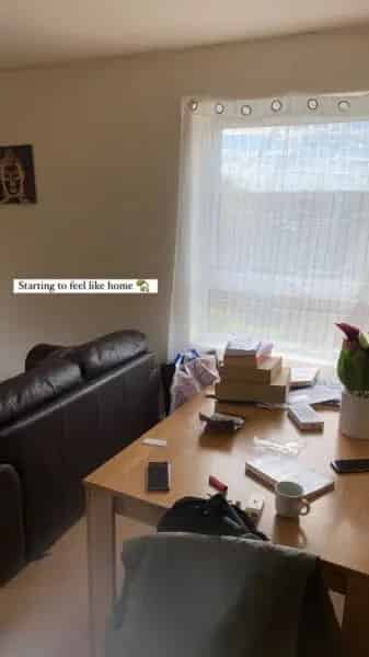 Convenient Town Centre Location Close to Train Station and Amenities