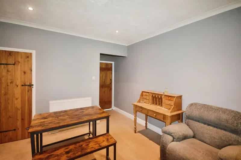 2 Bedroom Mid Terrace House Chesterfield Derbyshire