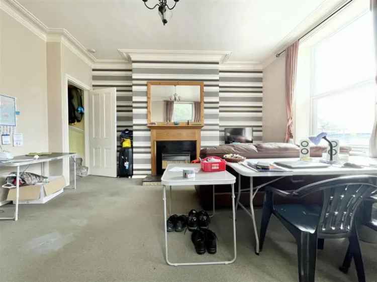2 Bedroom End Terrace House for Sale