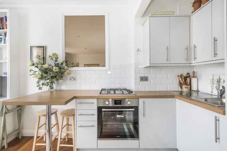 1 Bedroom Flat for Sale near Earls Court