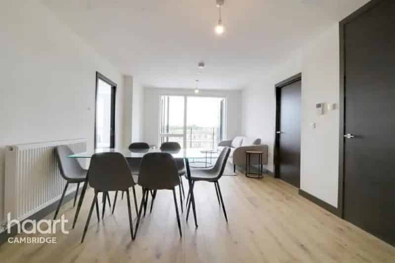 2 Bedroom Flat to Rent