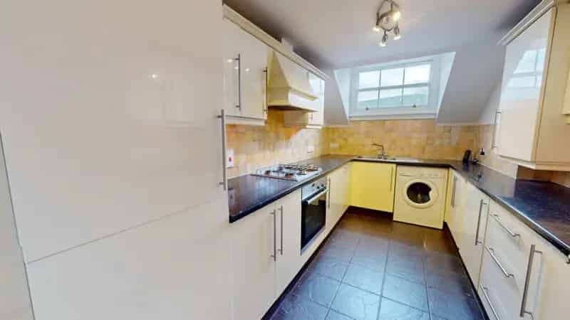 2 Bedroom Flat To Rent Available 20062025