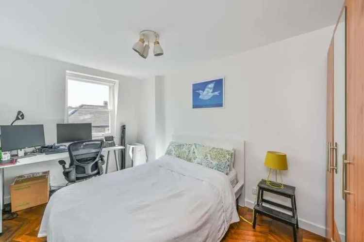 2 Bed Flat for Sale near Kennington Park