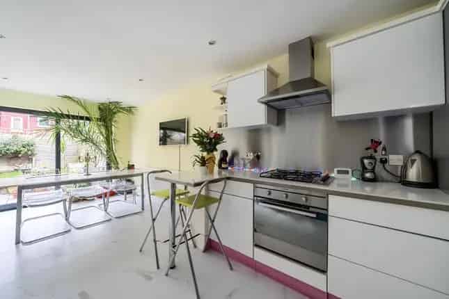 5 Bedroom Victorian Terraced House for Sale London NW6