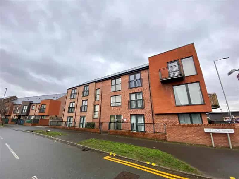 2 Bedroom Apartment Near Manchester City Centre