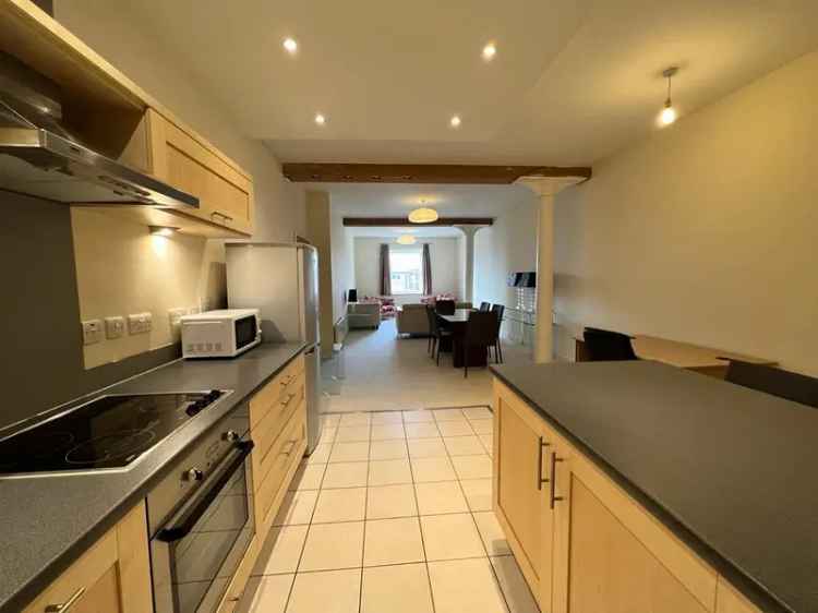 2 Double Bedroom Apartment Royal Clarence Marina Grade II Listed Building Parking