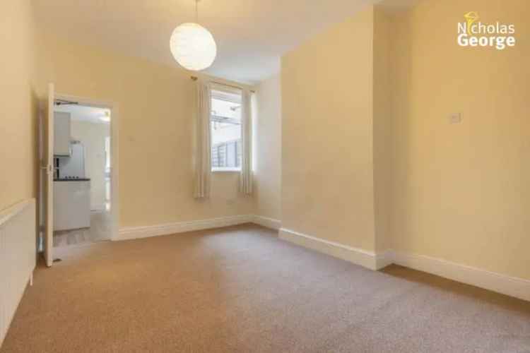 3 Bedroom House Near Kings Heath High Street