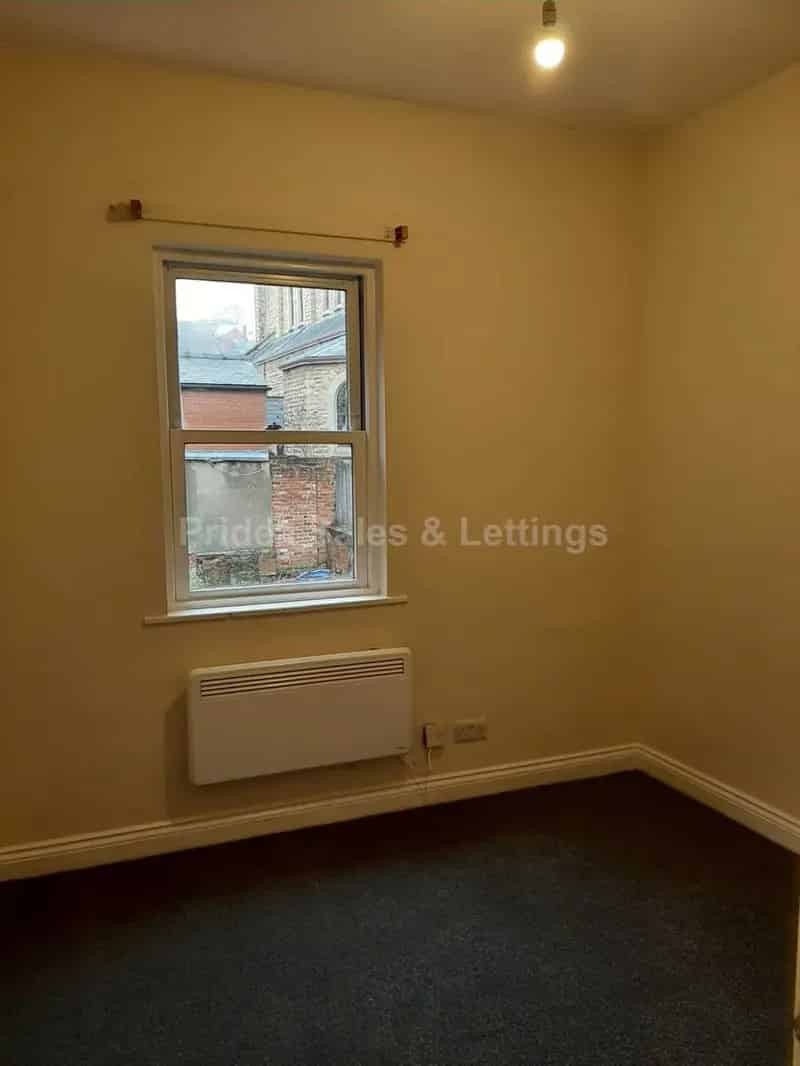 2 Bedroom Apartment Near Lincoln City Centre