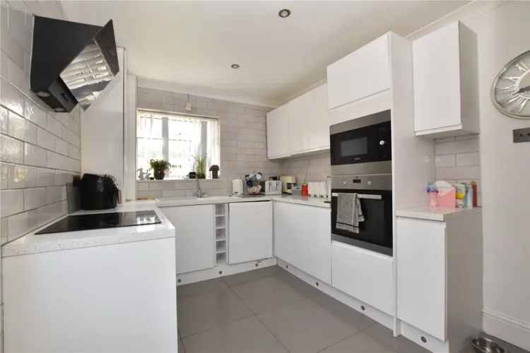 House For Sale in Leeds, England