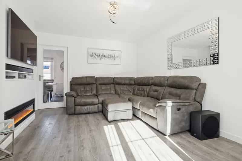 3 Bedroom Detached House Perth Modern Development