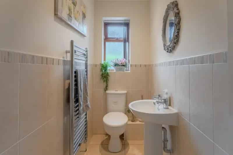 4 Bed Detached House For Sale