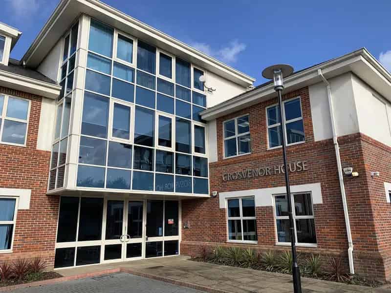 Business Units To Let Beaconsfield Up To 4214 Sq Ft