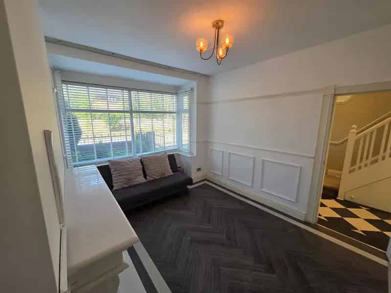 3 Bedroom Semi Detached House West Derby Family Home