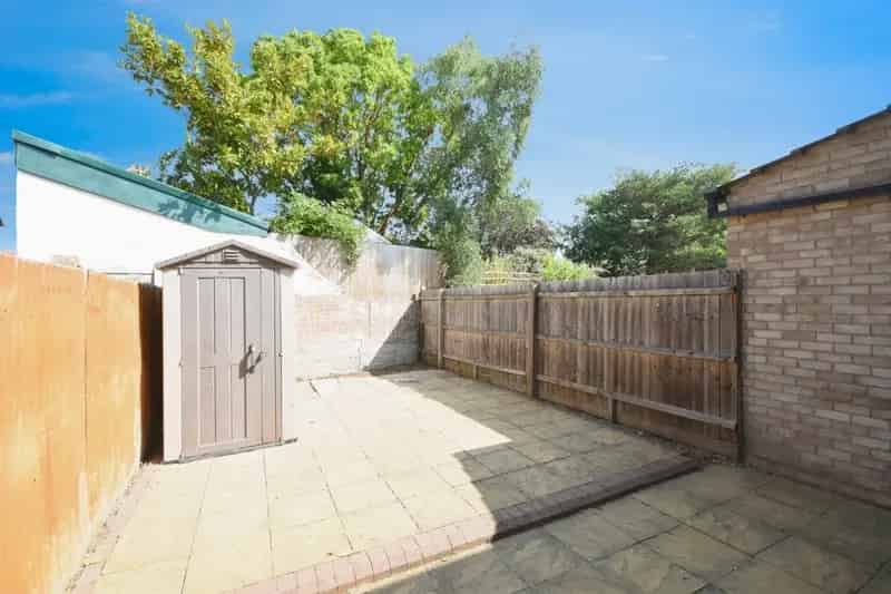 Spacious 3-Bed House Near Parks and Elizabeth Line Stations