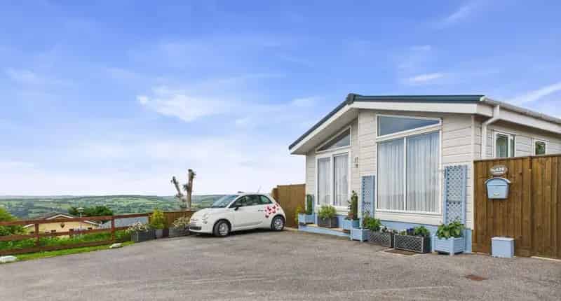 3 Bedroom Park Home for Sale
