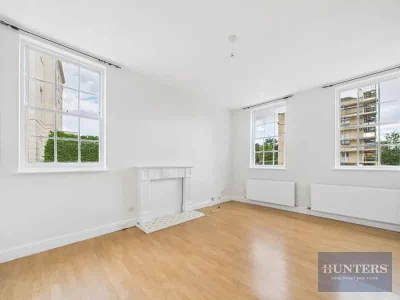 2 Bedroom Flat To Let Cheltenham Town Centre