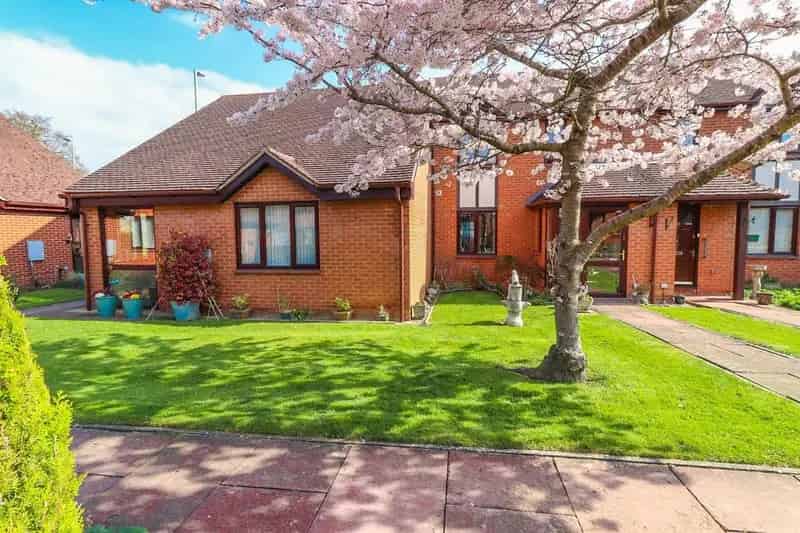 2 Bedroom Bungalow for Sale
