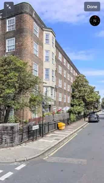 Spacious 1-Bedroom Flat Near Vauxhall Station - Seeking Upgrade