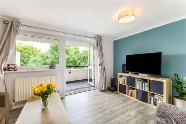 3-Bedroom Split Level Apartment with Balcony and Parking