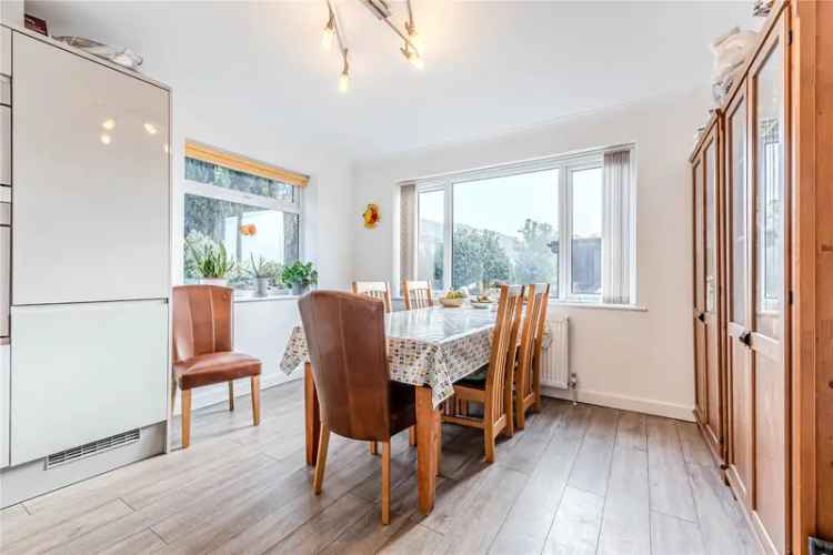 House For Sale in Leeds, England