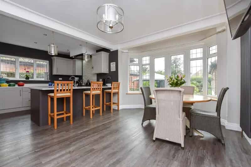 4 Bedroom Detached House for Sale Cliftonville