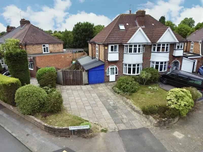 3 Bedroom Semi-Detached House For Sale