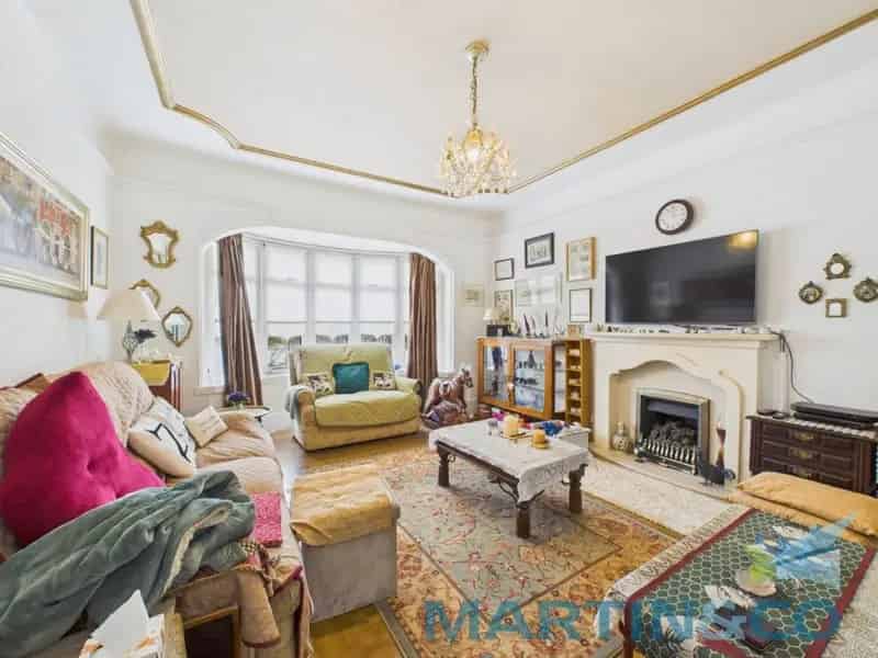 4 Bedroom House For Sale Near Woolton Golf Course