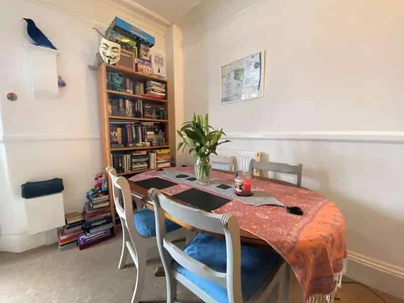 1 Bedroom Flat House to Rent
