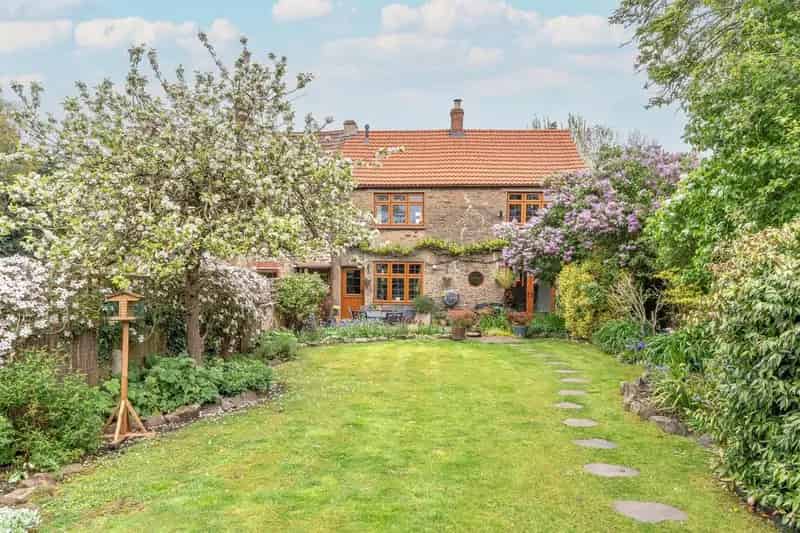 3 Bedroom Cottage for Sale