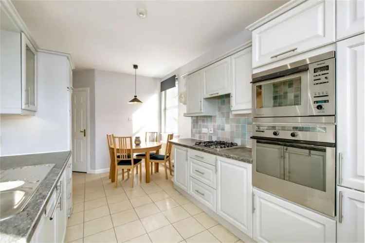 2 Bed Flat First Floor Grange 2 Bathrooms Residents Parking