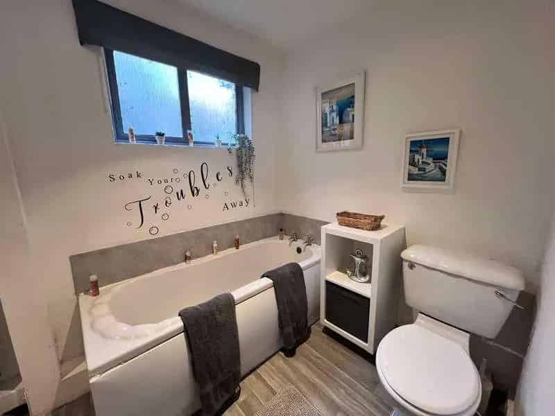 2 Bed Character Cottage For Sale Near Town