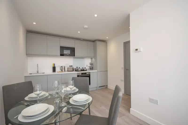 Luxury Chelmsford Apartments Near Train Station Zero Deposit Option