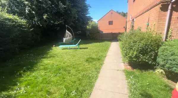 Flat For Rent in Rother, England