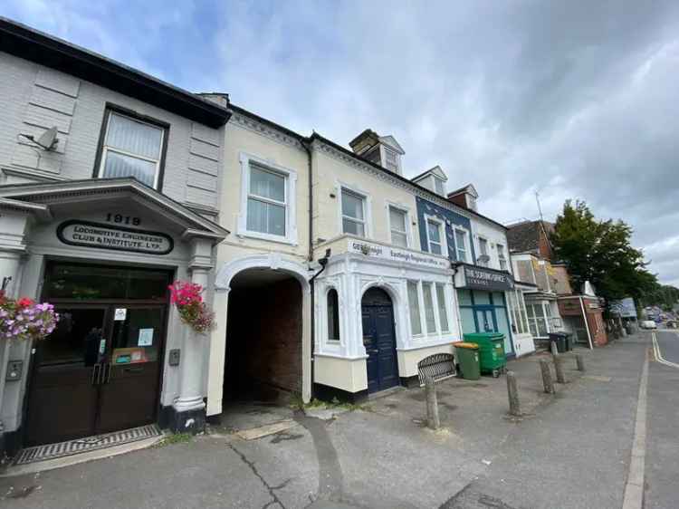 Three Story Office Building with Parking in Eastleigh