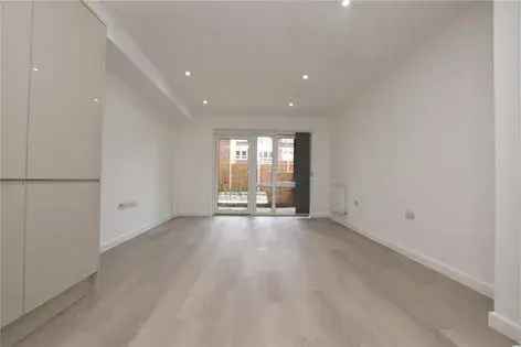 1 Bedroom Flat 55m² Chadwell Heath London Brand New Apartment