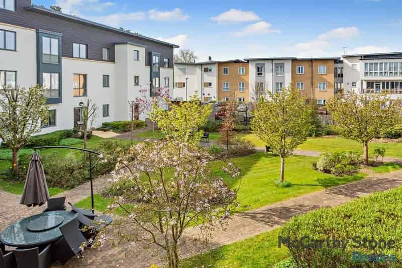 1 Bedroom Retirement Apartment with Balcony and On-Site Amenities