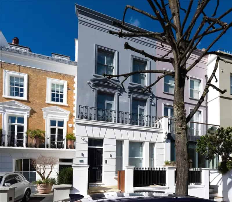 4 Bedroom Townhouse in London Fabulous Entertaining Space