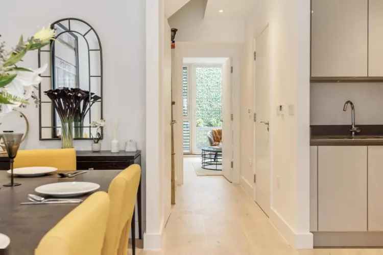 House For Sale in London, England