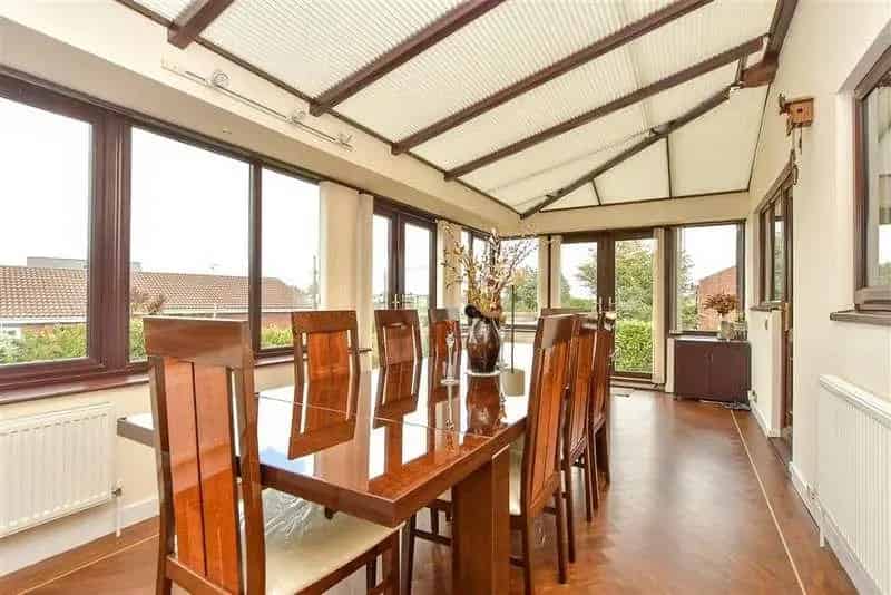 4 Bed Detached House For Sale Near Beach