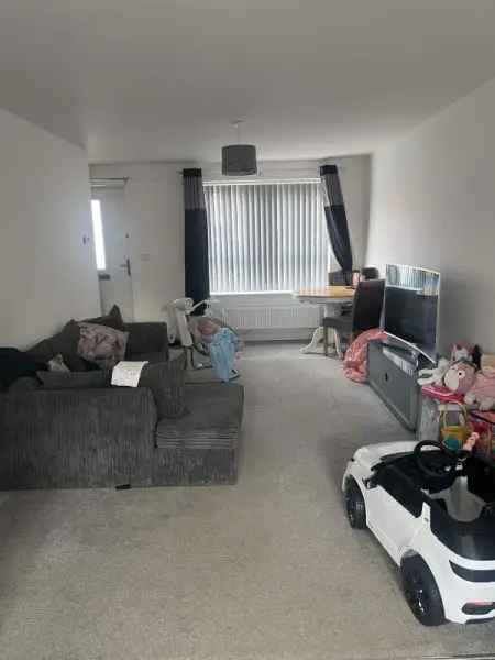 House For Rent in Rugby, England