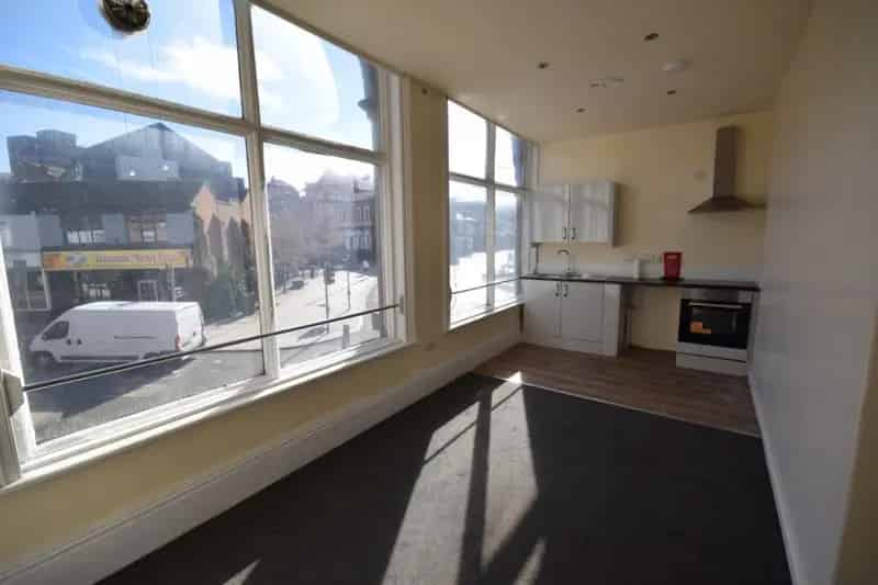2 Bedroom Flat To Rent