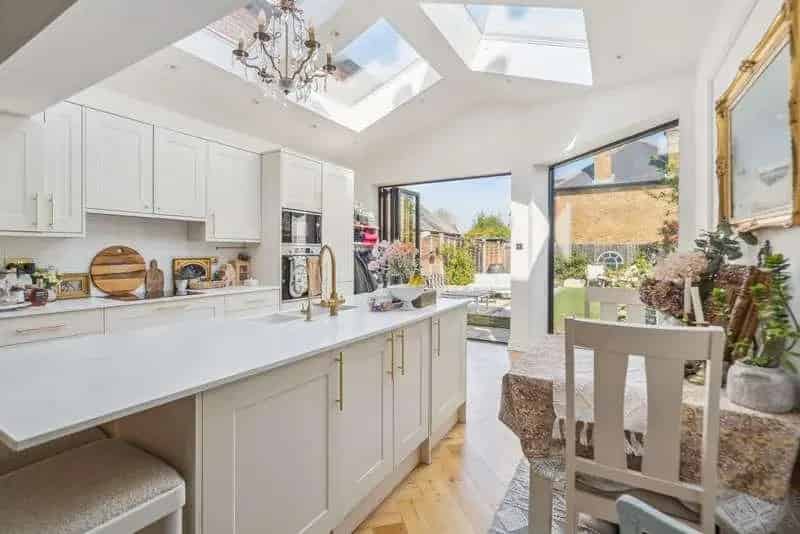 4 Bed House for Sale Extended Refurbished Family Home