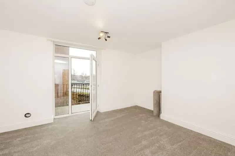 1 bedroom  Flat to rent, York, YO10