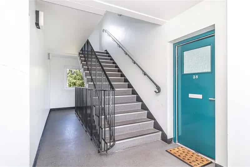 2 Bed Flat First Floor 1 Reception Room