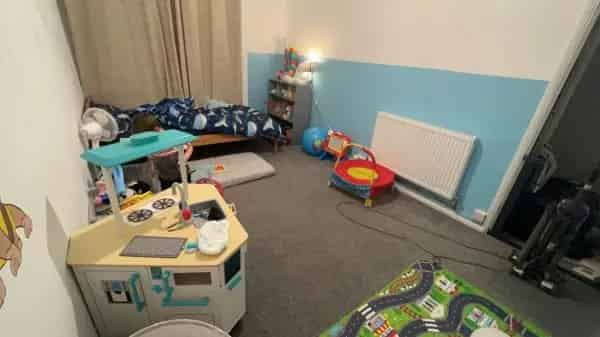 2 Double Bedroom Flat Town Centre